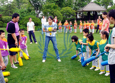 打造專(zhuān)業(yè)拓展培訓(xùn)師團(tuán)隊(duì) 從認(rèn)證到實(shí)踐的全面指南